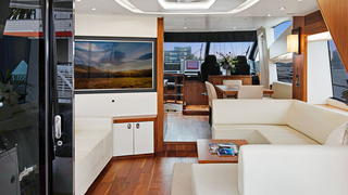 75' UNIQ Sunseeker Flybridge Yacht