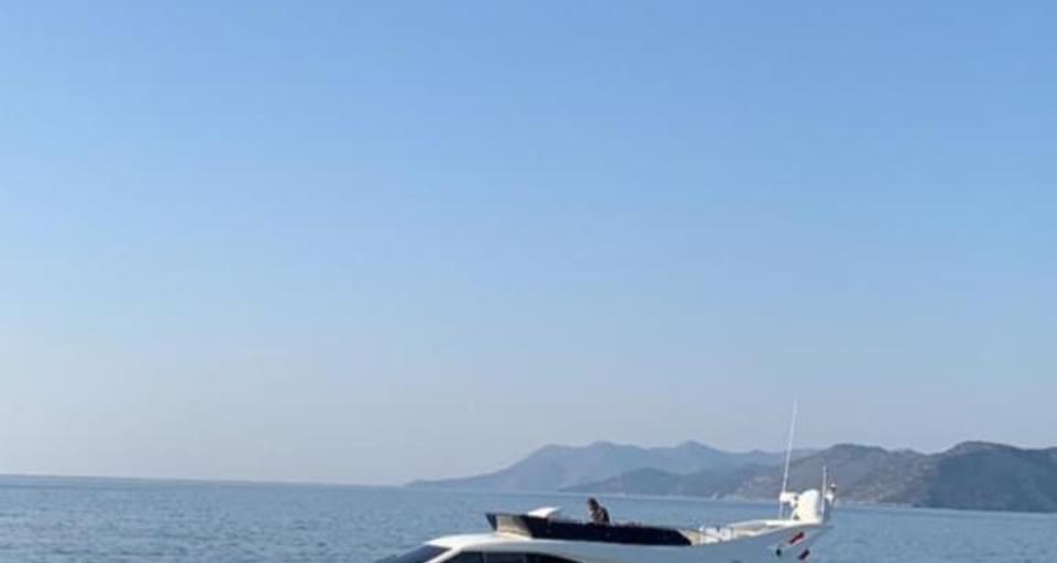 53' UNIQ Ferretti BI04 Yacht | Fethiye