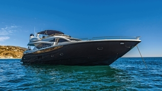 85' UNIQ Sunseeker Yacht in Palm Beach