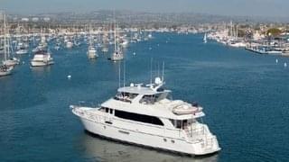 80' UNIQ Hatteras Luxury Yacht