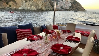 85' UNIQ Sunseeker Yacht in Palm Beach