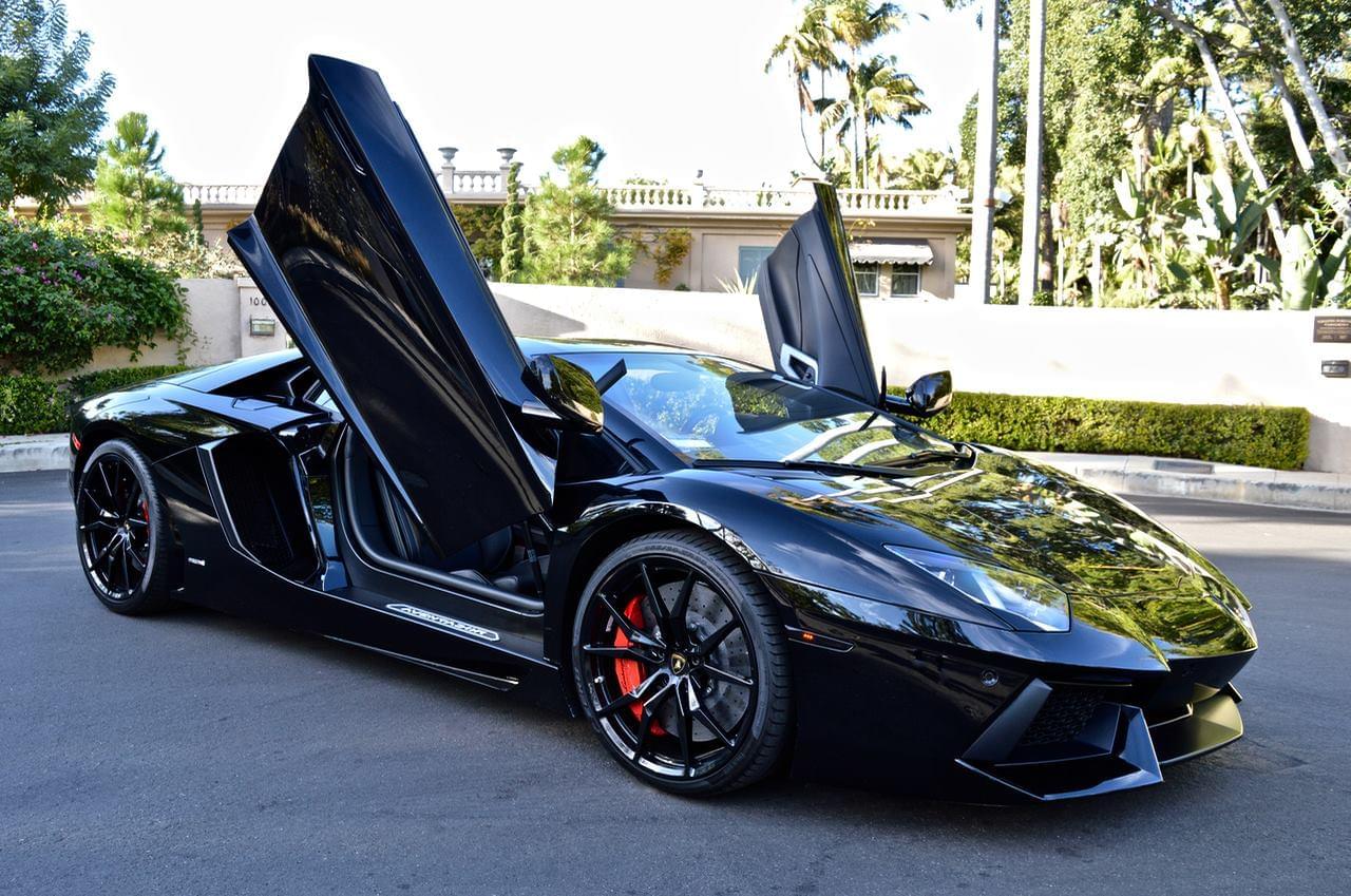 Lamborghini Aventador Black - Exotic Cars - UNIQ Los Angeles